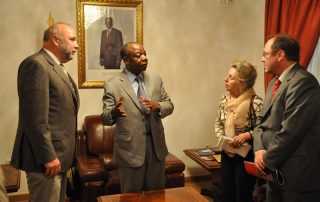 Afrikabeauftragter Günter Nooke mit Provinzgouverneur von Malanje